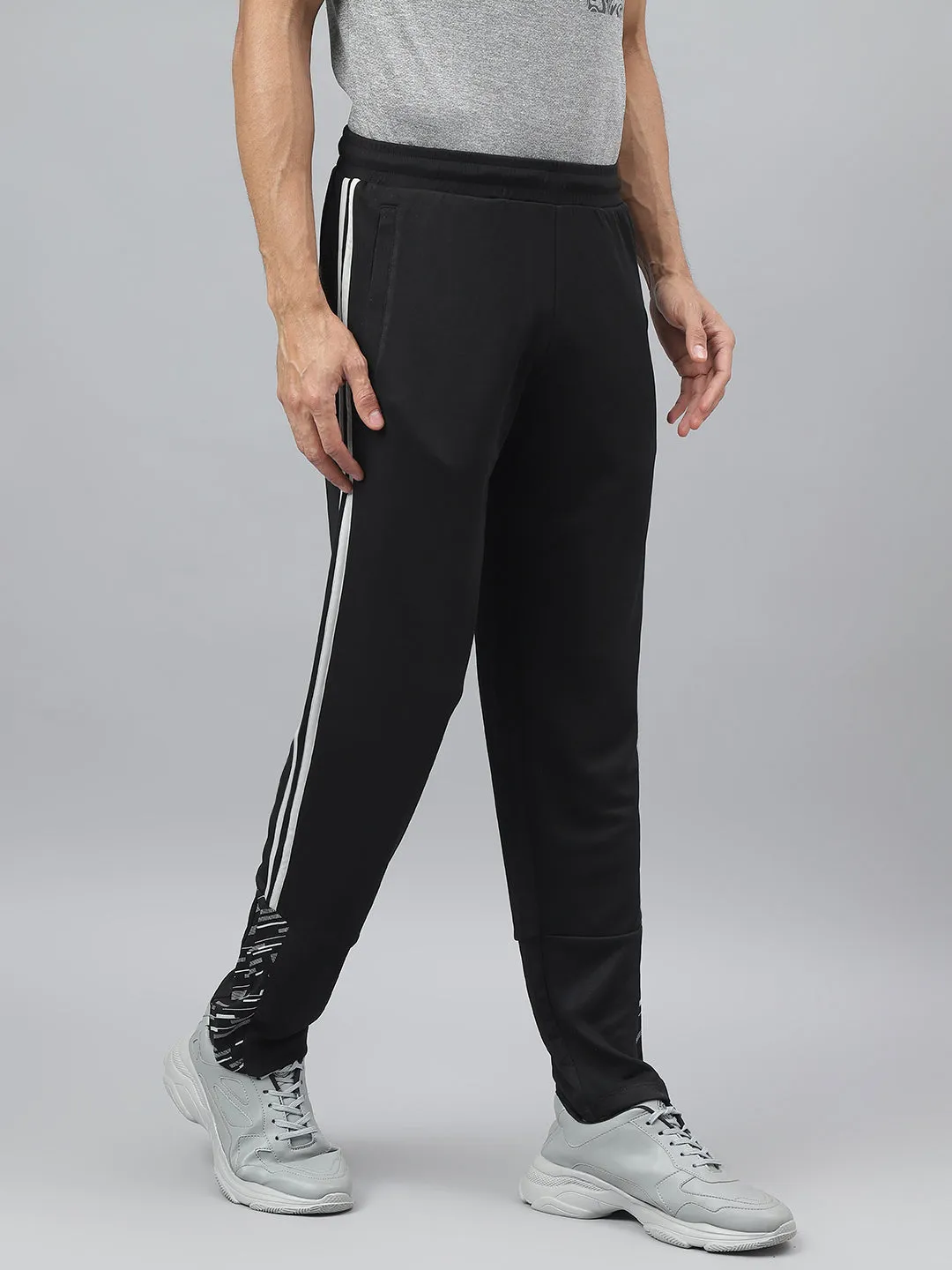 Alcis Men Black Anti-Static Slim-Fit Training Track Pants