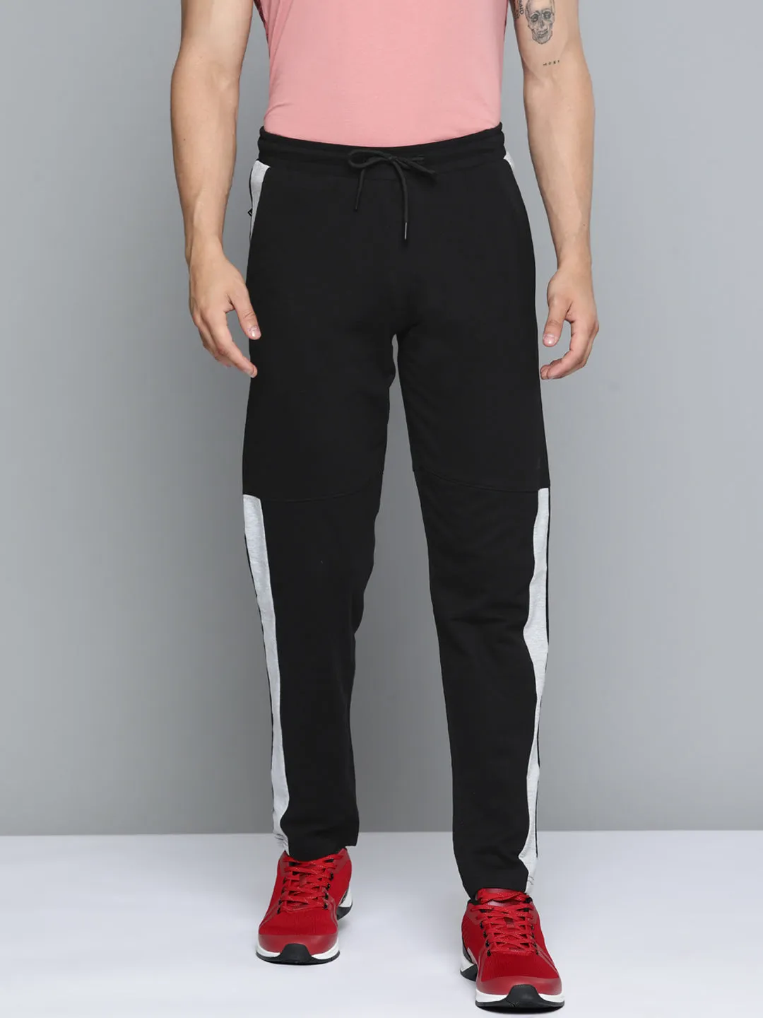 Alcis Men Black Solid Slim Fit Track Pants