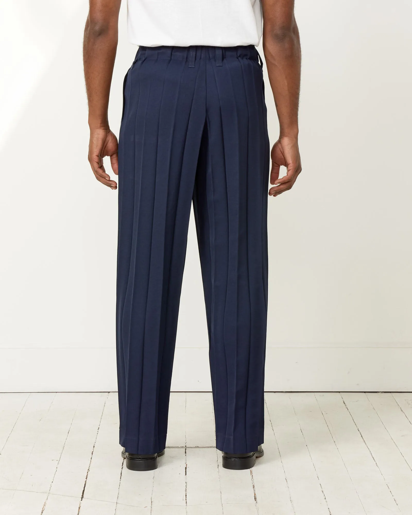 Edge Essemble Pant in Navy