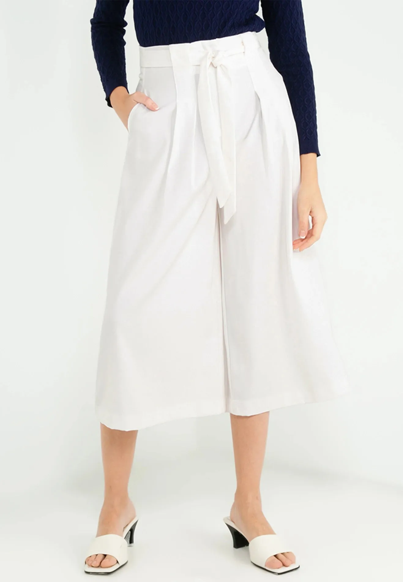 ELLE Apparel Classic Wide Leg Belted Pants