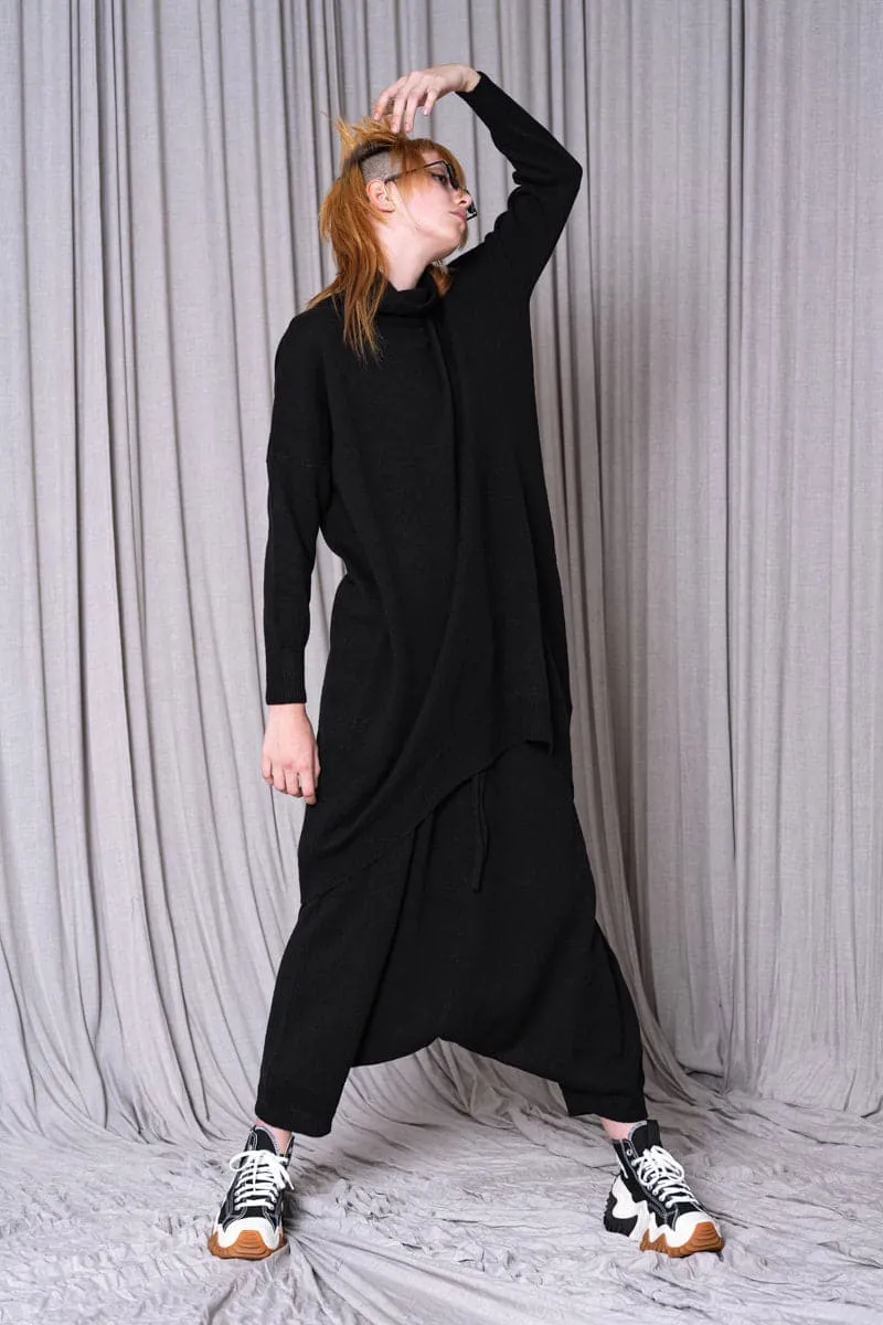 Forme d'Expression | DM129 Concaved Hem Knit Dress | Weites Strickkleid in schwarz