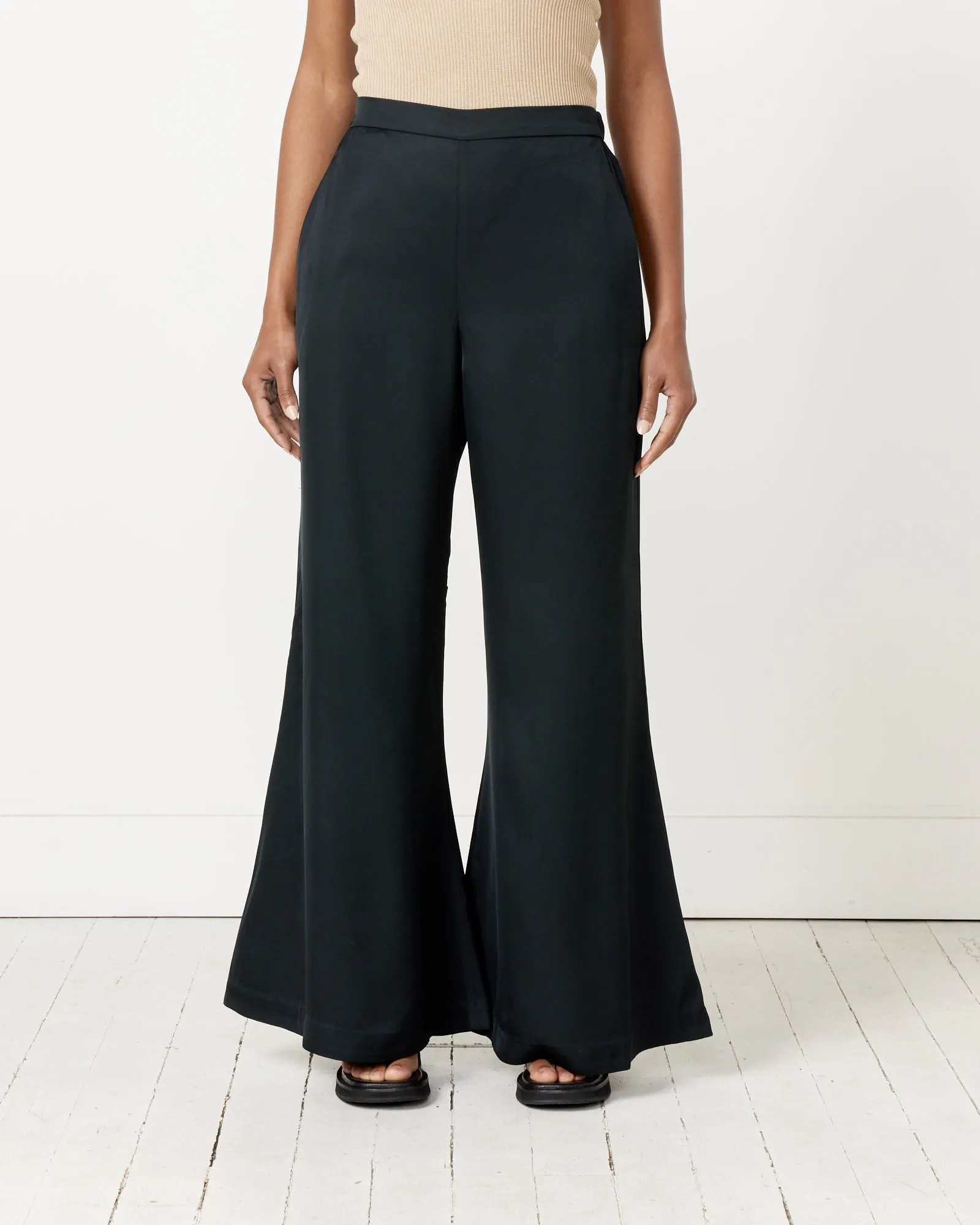 Lucee Pant in Black