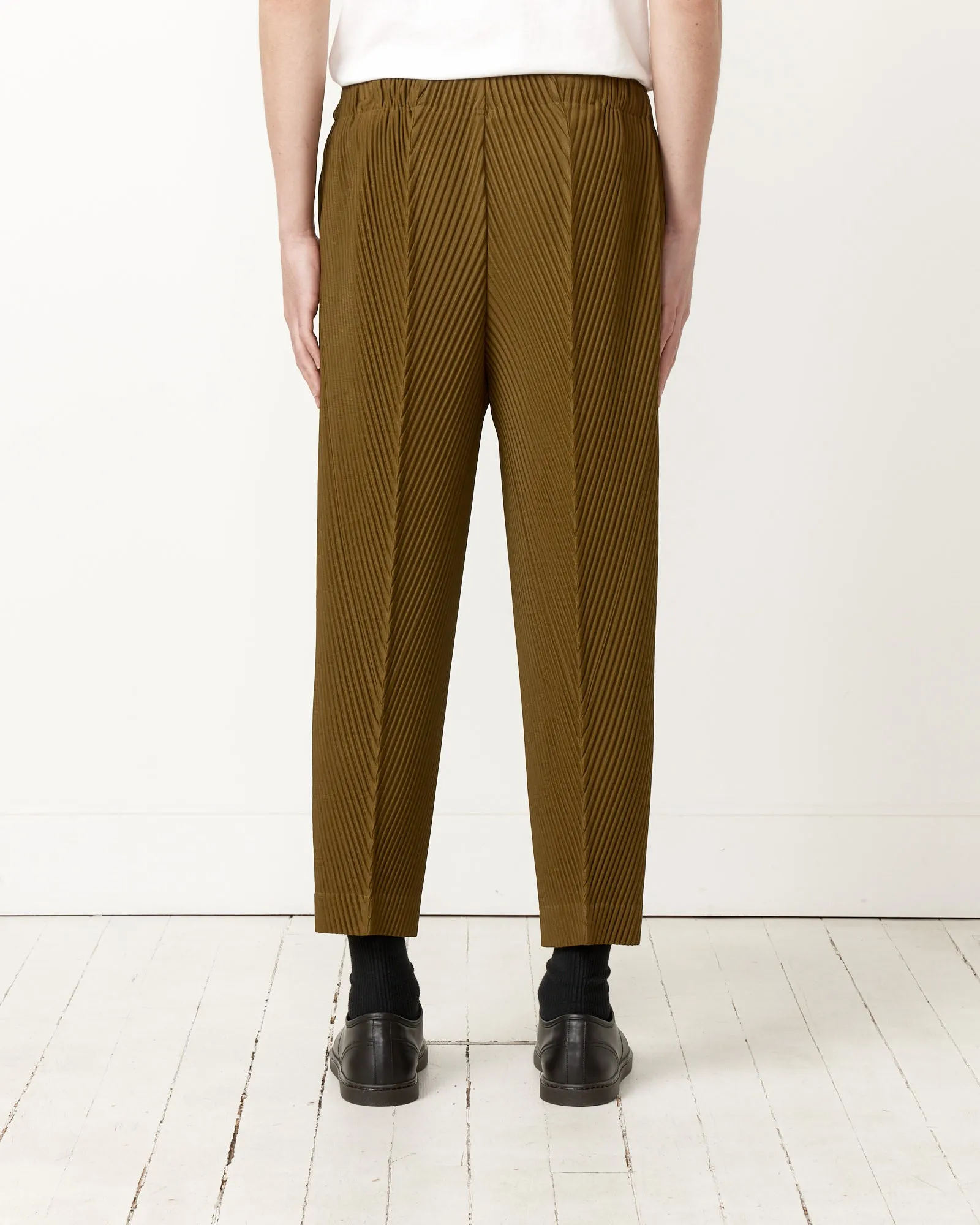 Pleats Pant in Olive Khaki