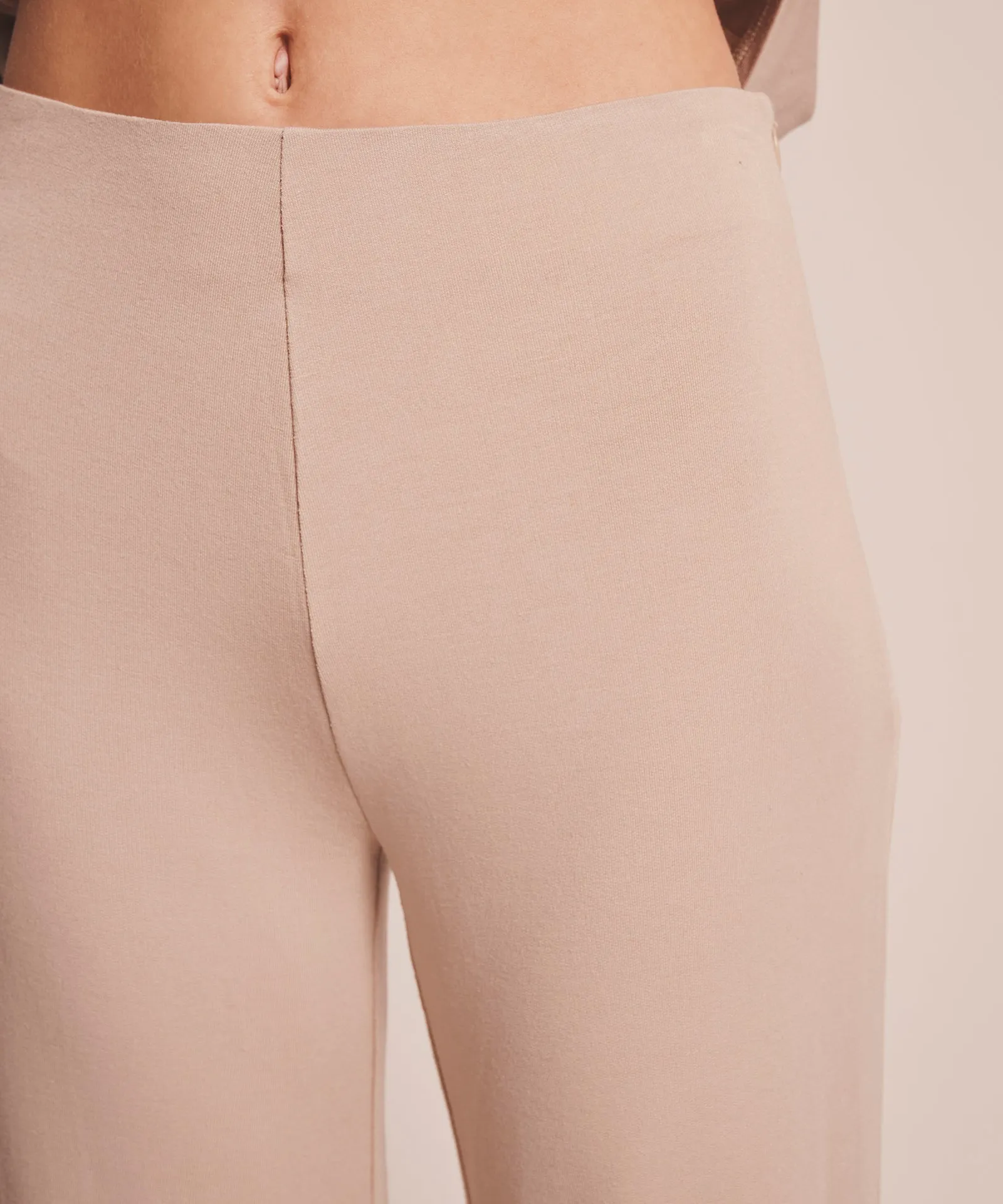 Ultra-Soft Touch Everywhere Pants for All-Day Comfort and Versatility