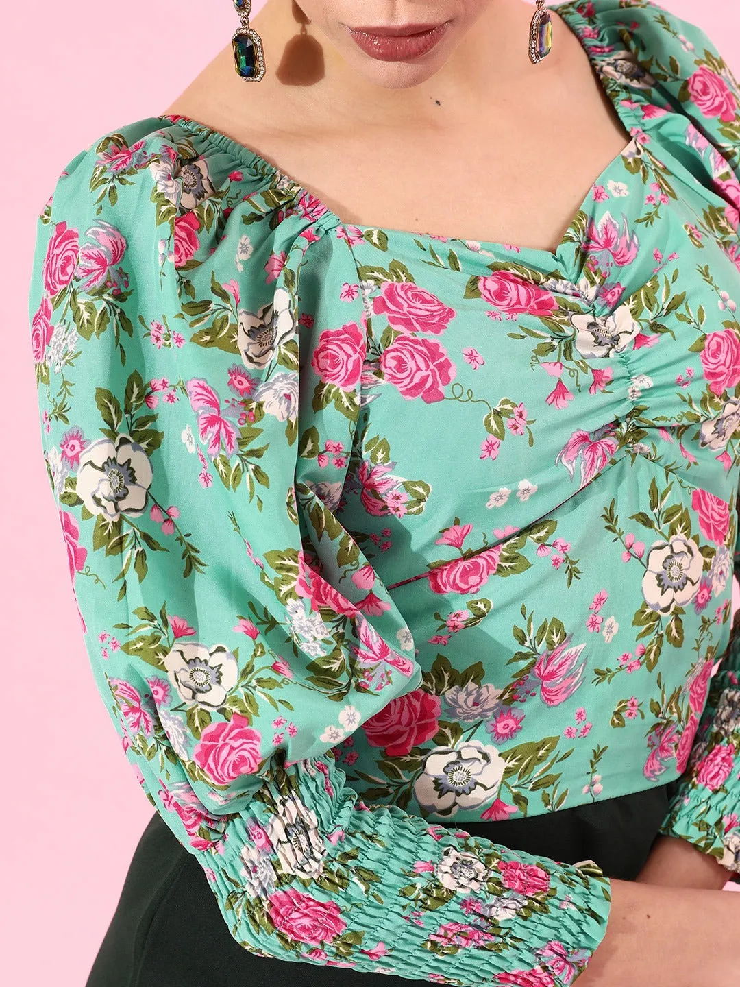 Style Quotient Women Green & Pink Floral Print Sweetheart Neck Crop Top