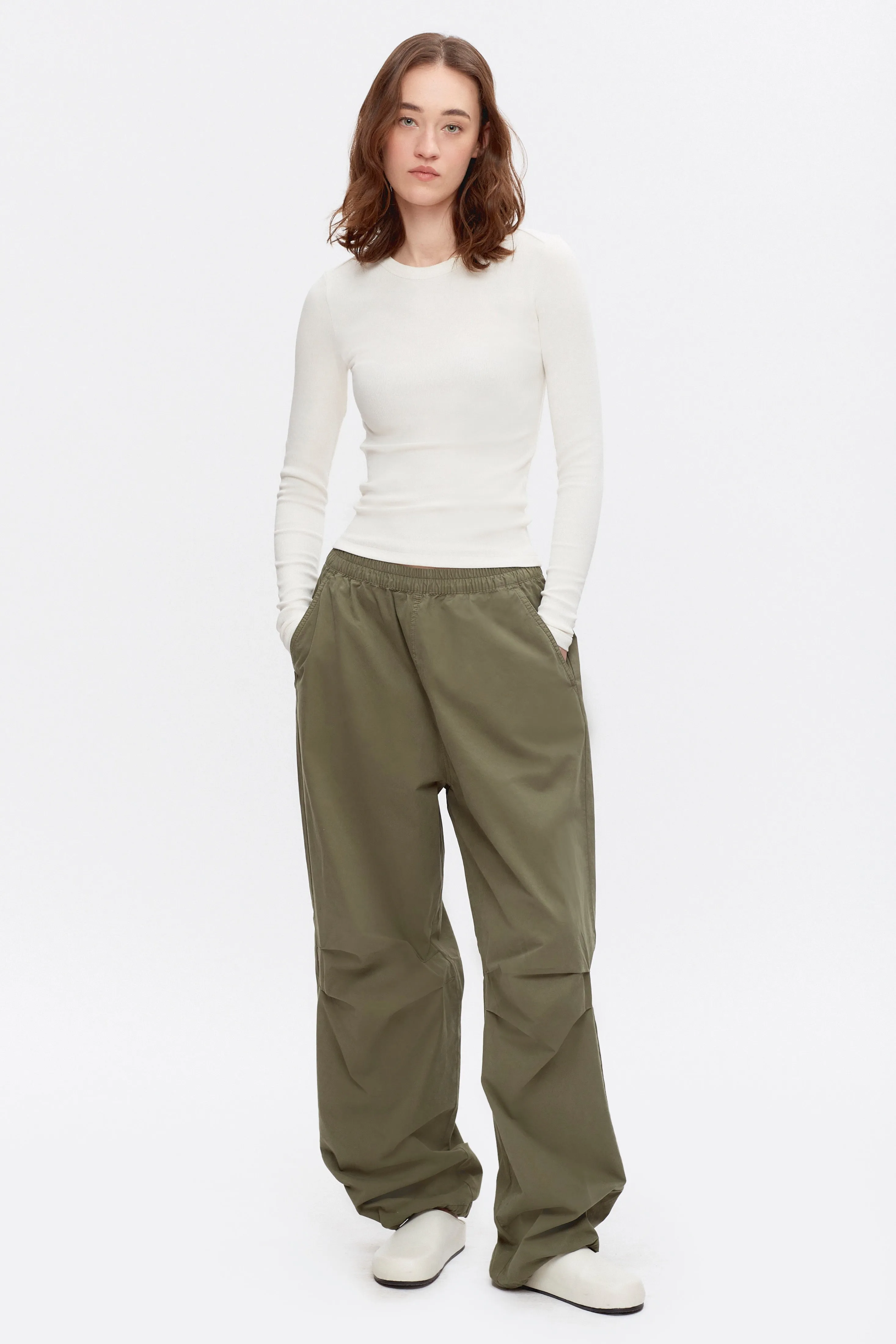 Women's Kingfisher Pant in Dusty Olive